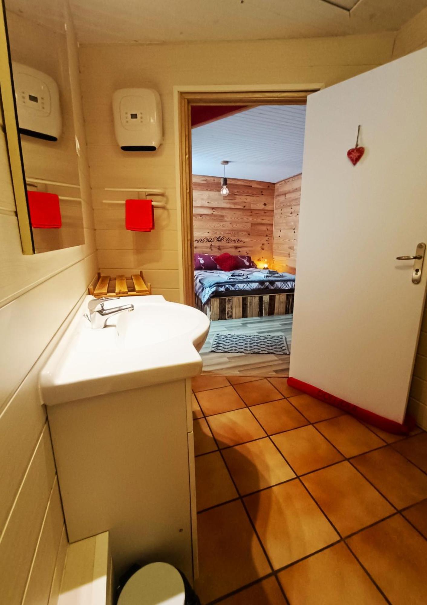 Gite Ha-Py Chalet Campan Exterior photo