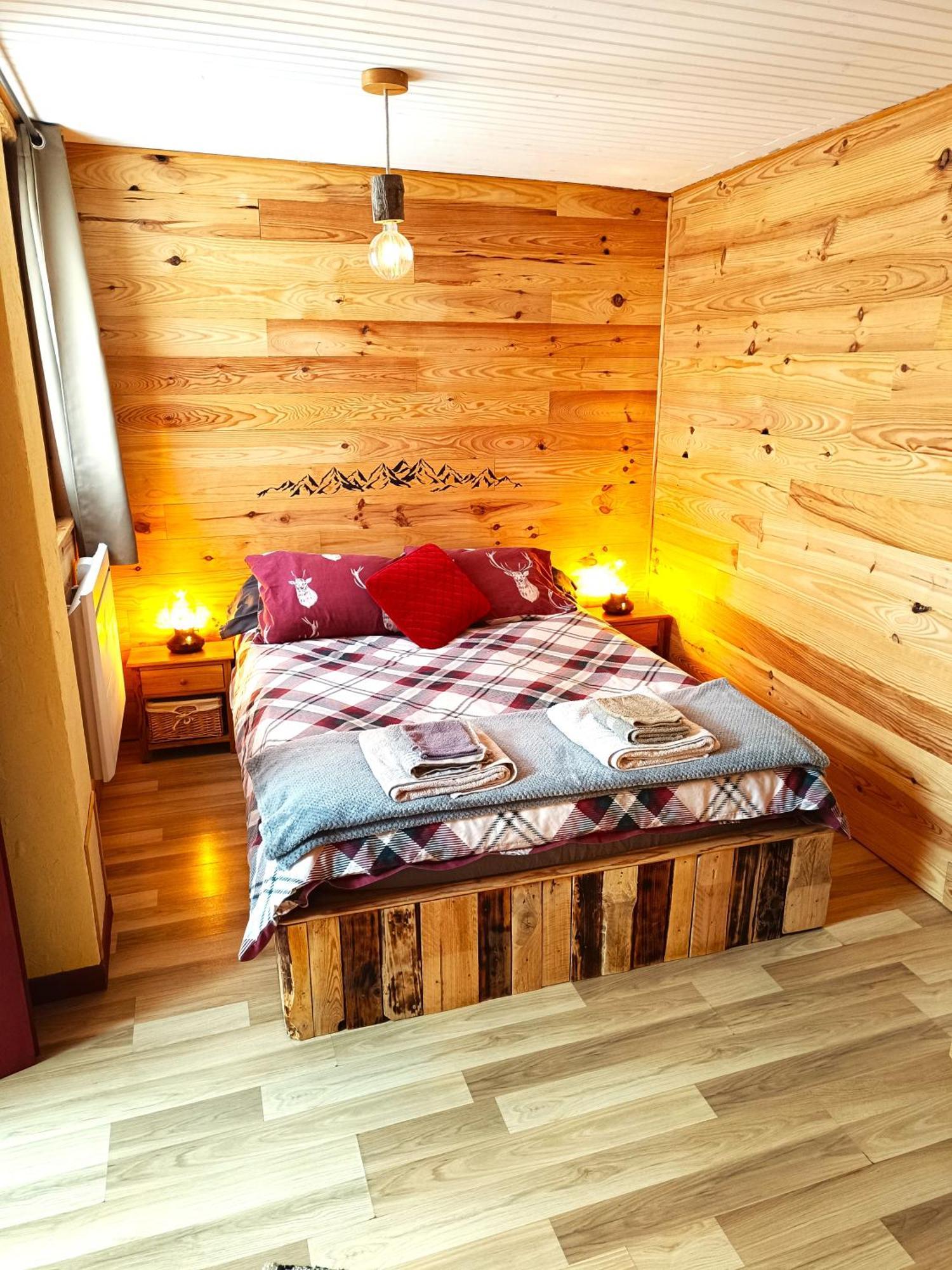 Gite Ha-Py Chalet Campan Exterior photo